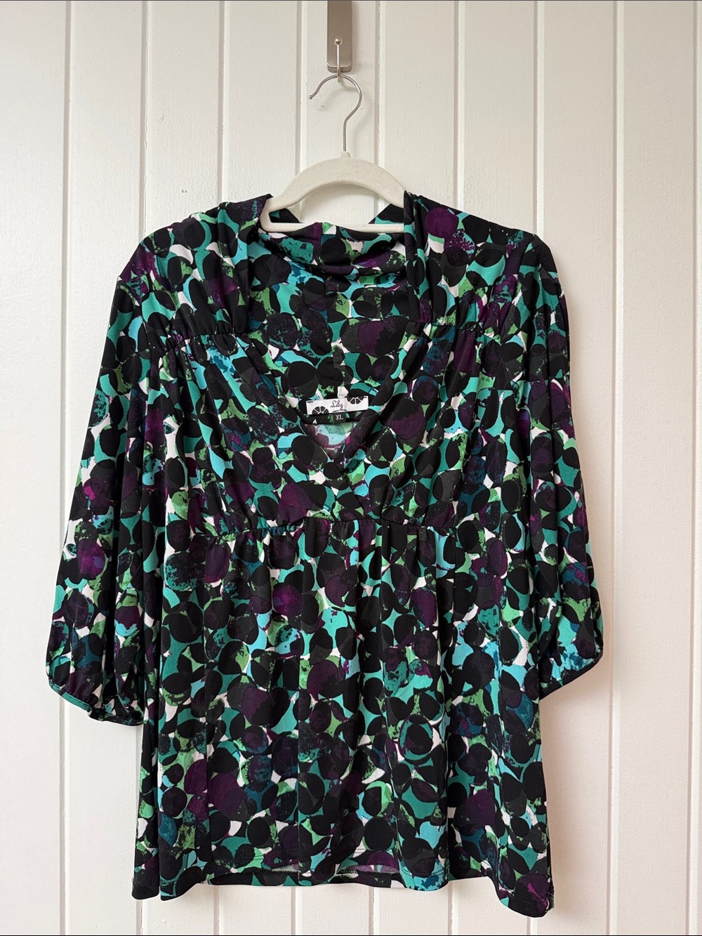 Lily Abstract Dot Print V-Neck Blouse in Teal & Purple, Size XL